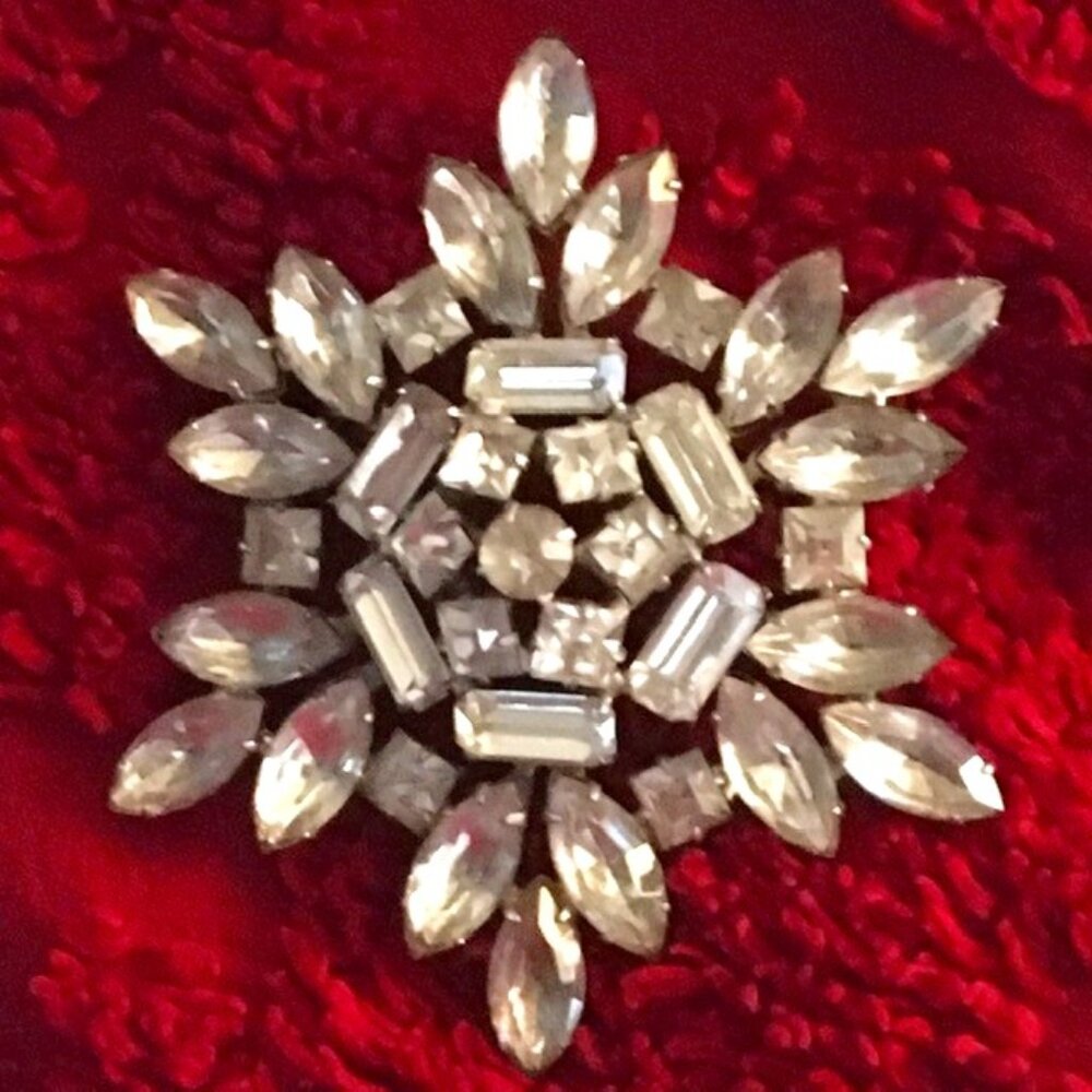 1950s/1960s Large Atomic-Style Snowflake Brooch w/ Foil-Backed Clear Rhinestones
